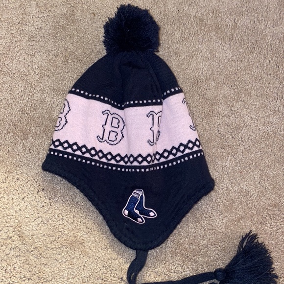 Winter hat - Picture 4 of 6